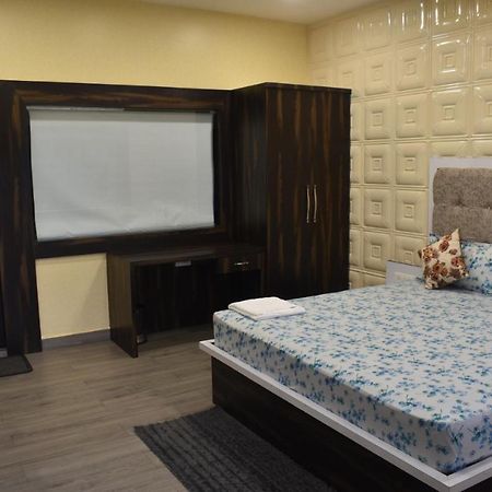 Midwaay Resort Patratu Экстерьер фото